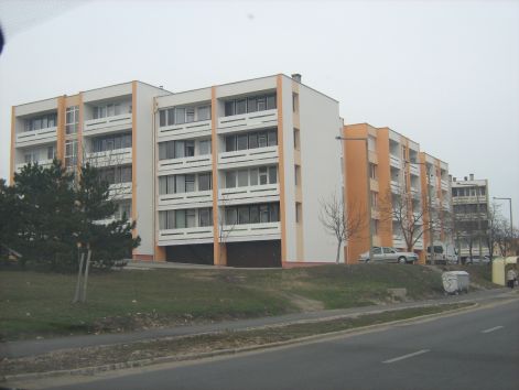 Várpalota - Szabolcska M. u. 